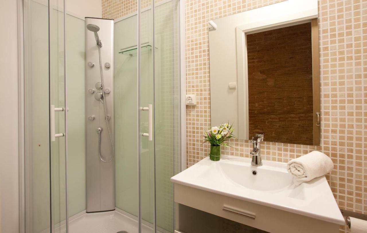 Centric Apartments Molino Theatre Bj2 Барселона Стая снимка